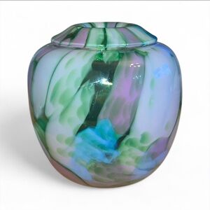 VINTAGE GUERNSEY ISLAND STUDIO ART GLASS  SMALL VASE 3 LION MAKERS SIGNED